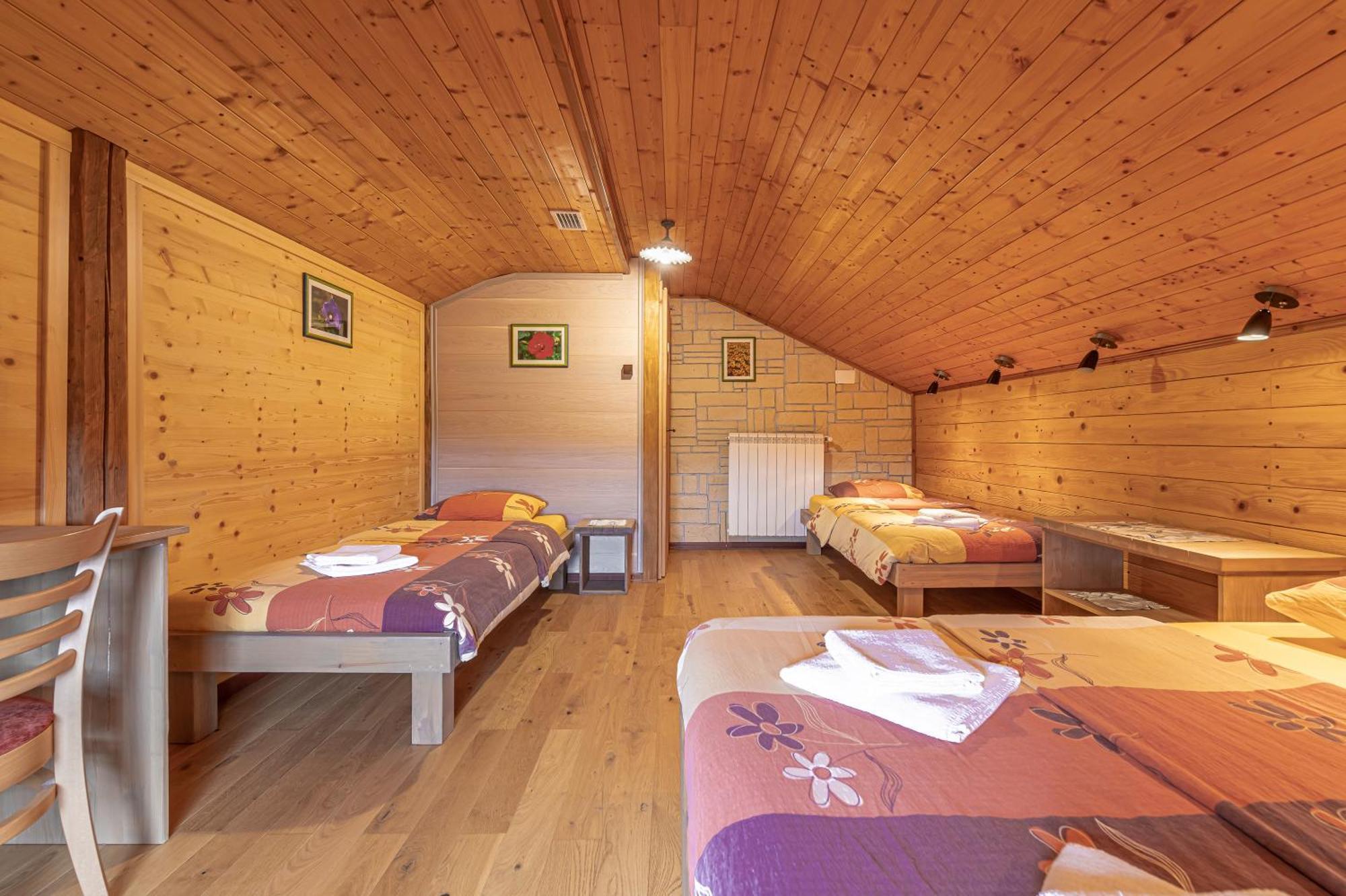 House Na Meji With Sauna - Happy Rentals Pivka Zewnętrze zdjęcie