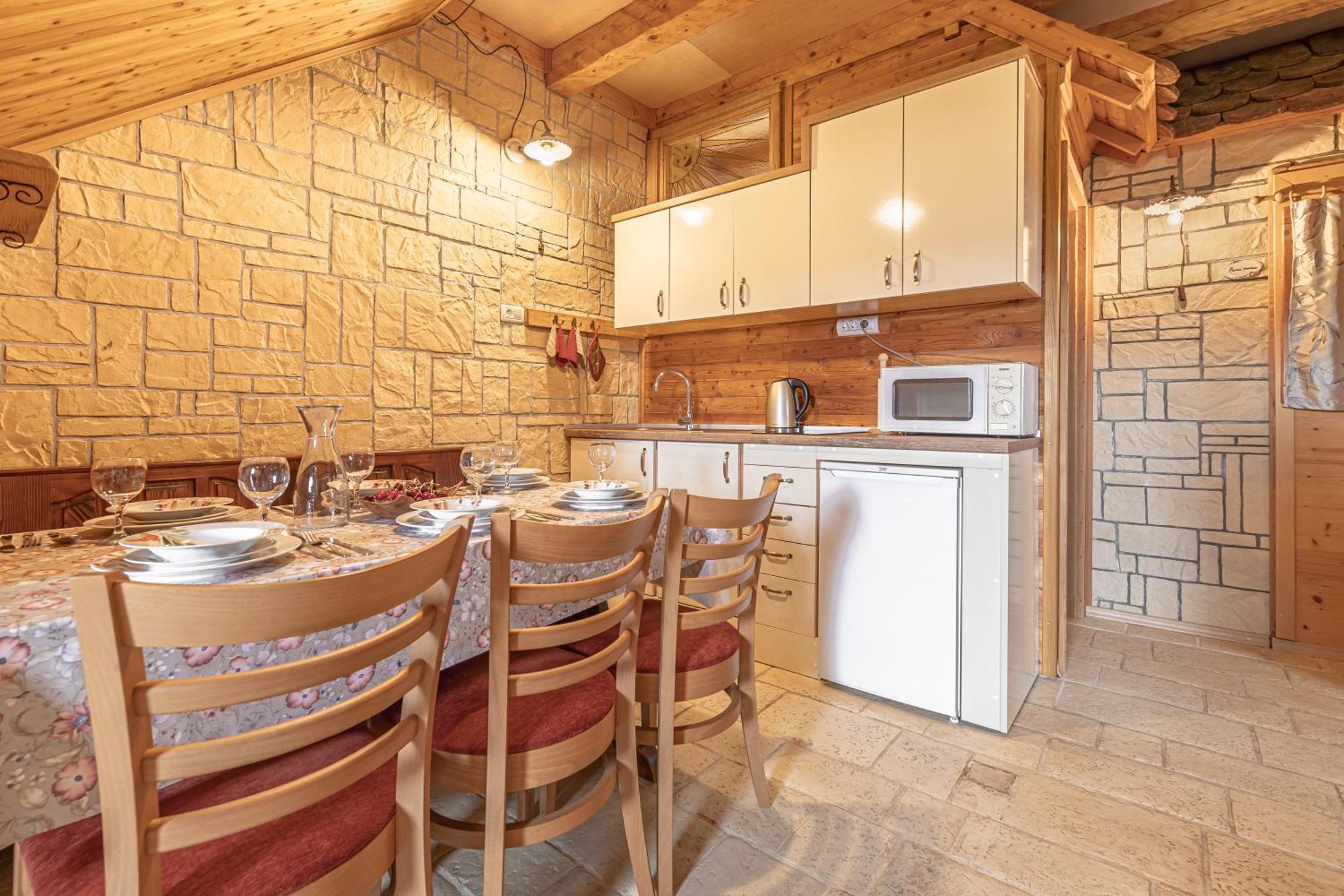 House Na Meji With Sauna - Happy Rentals Pivka Zewnętrze zdjęcie